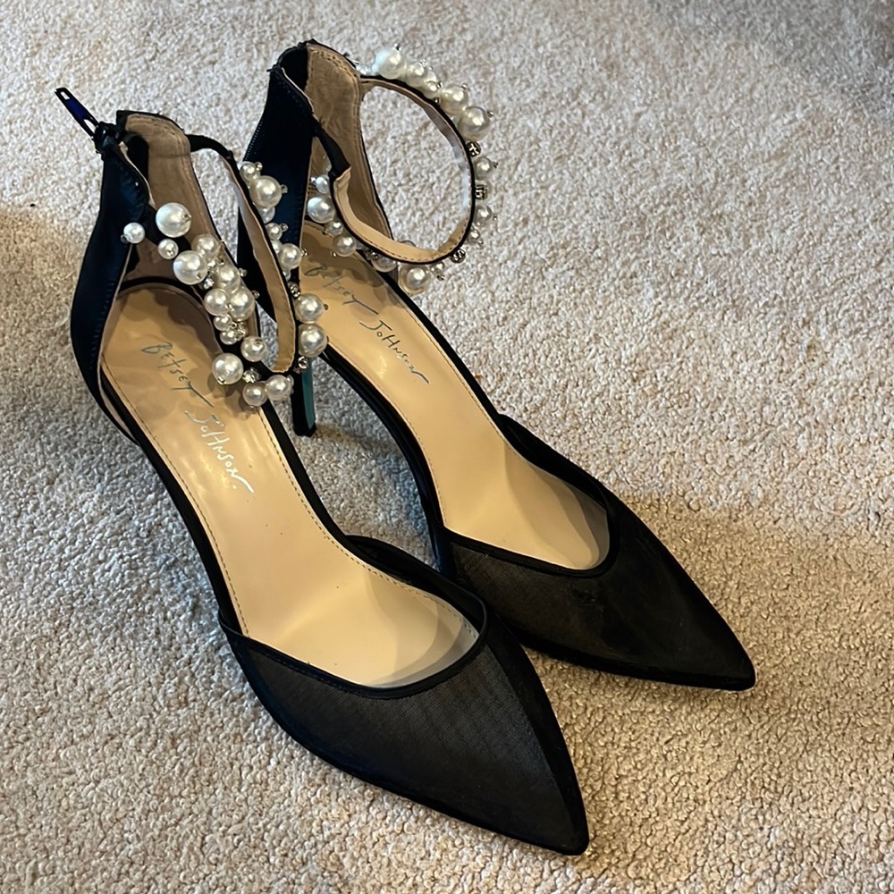 Betsey Johnson pumps